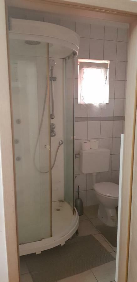 Apartment Fuer Monteure Nr 1 Kassel Exterior photo